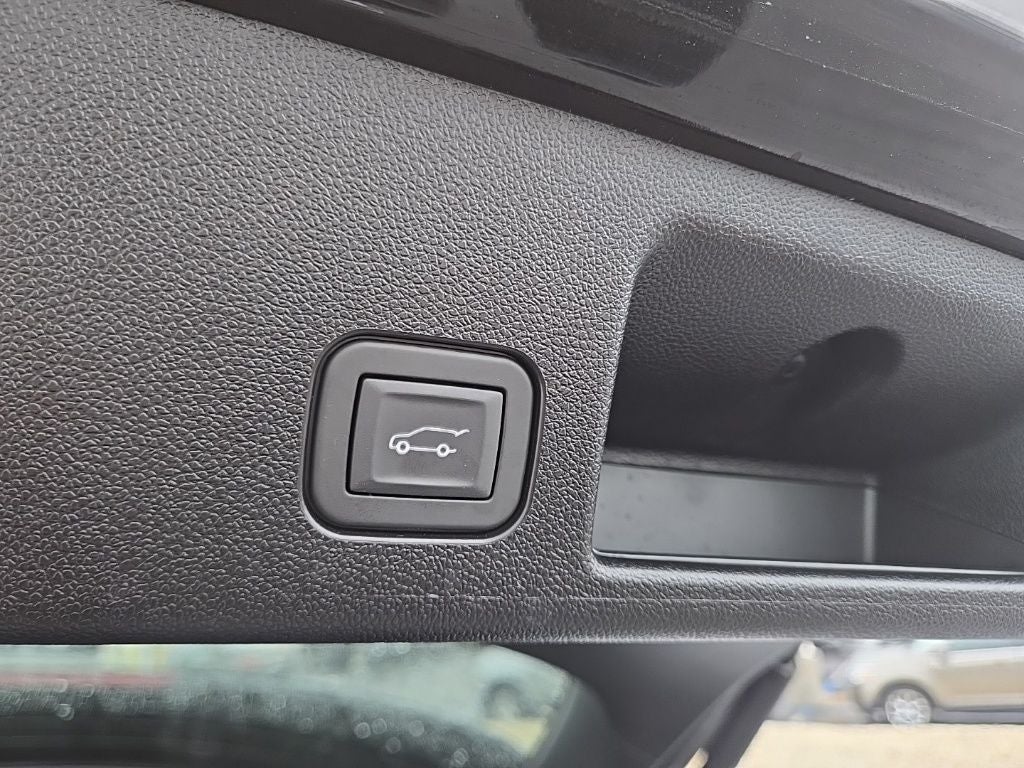 2025 Chevrolet Equinox EV RS Sunroof