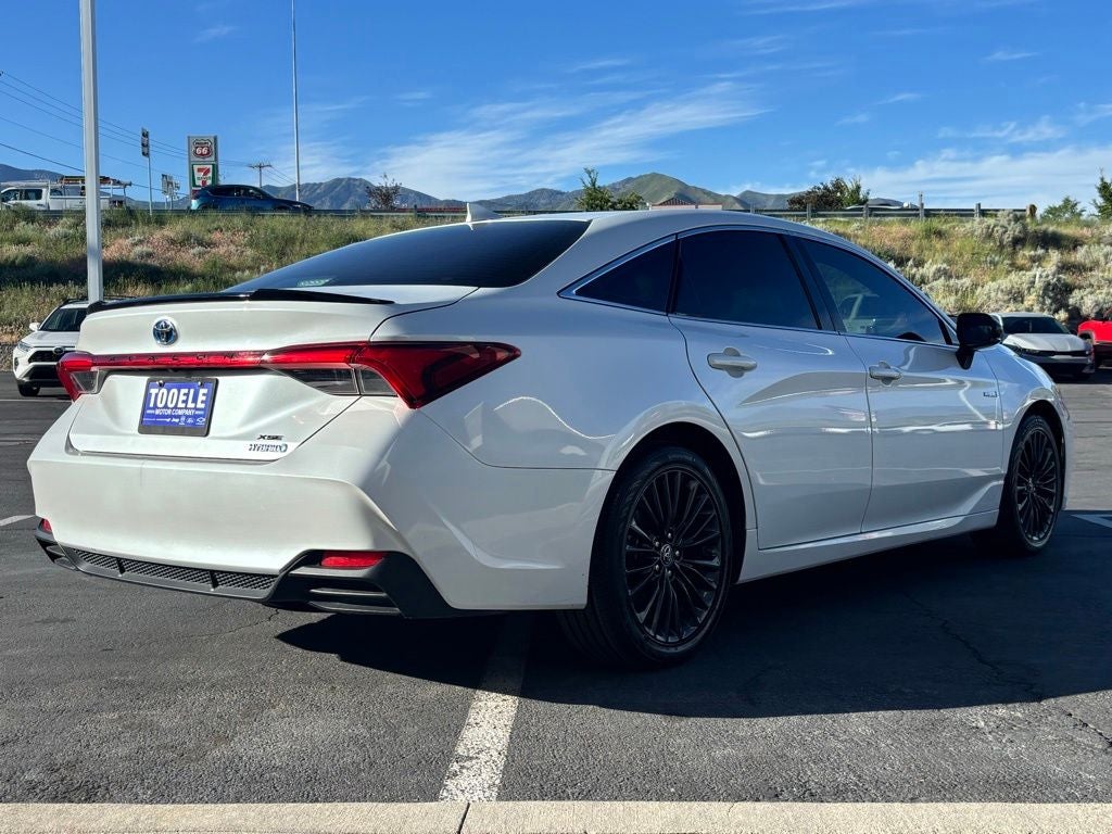 2019 Toyota Avalon Hybrid XSE