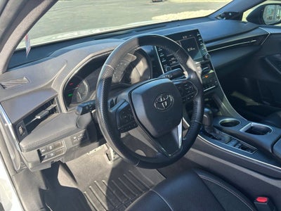 2019 Toyota Avalon Hybrid XSE