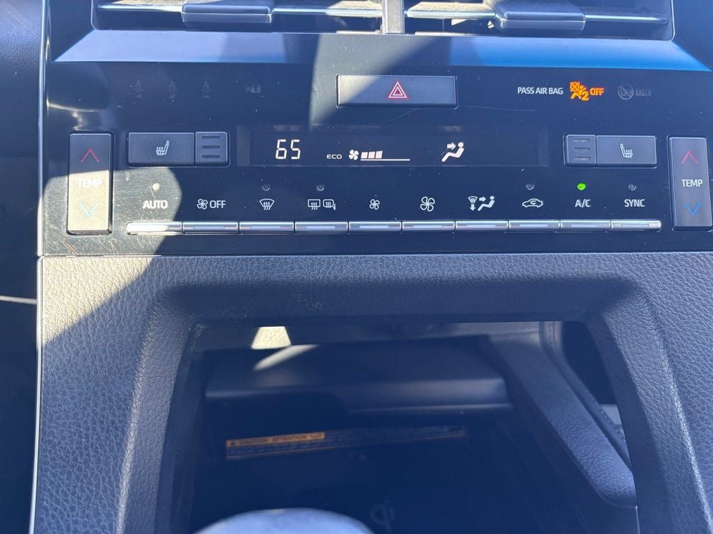 2019 Toyota Avalon Hybrid XSE