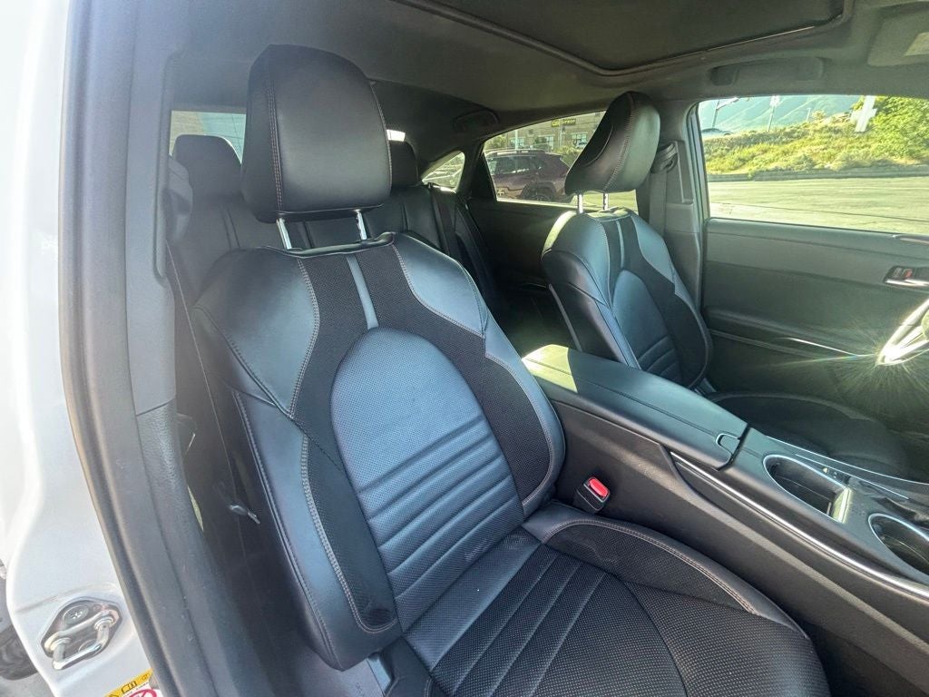2019 Toyota Avalon Hybrid XSE