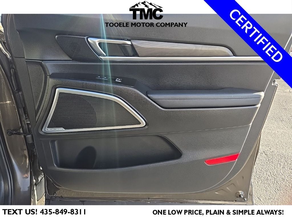 2023 Kia Telluride SX-Prestige X-Line + Heated Front\Rear Seats & Steering Wheel