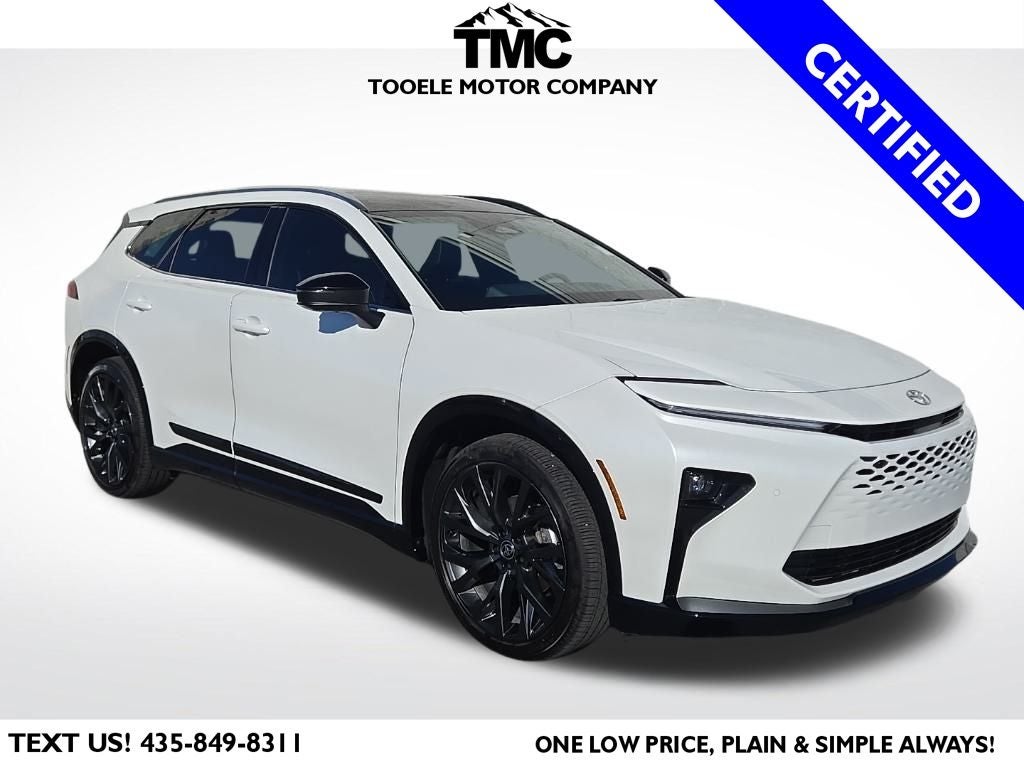 2025 Toyota Crown Signia Limited + Heated Front & Rear Seats