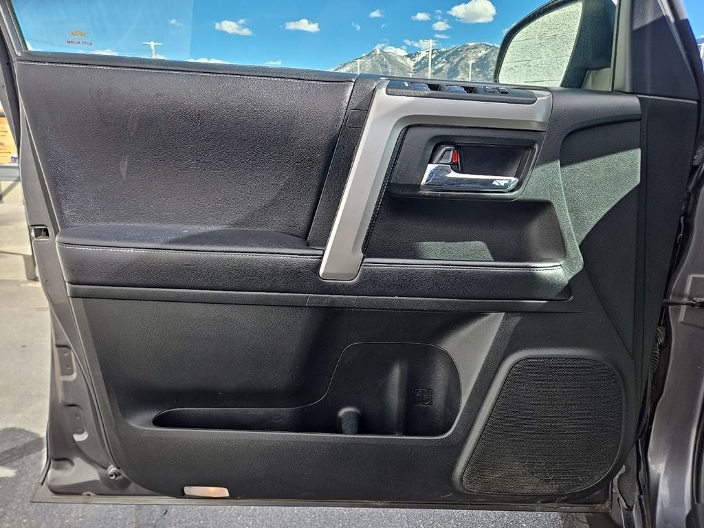 2019 Toyota 4Runner SR5 Premium + Heated Front Seats