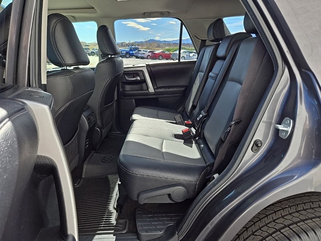 2019 Toyota 4Runner SR5 Premium + Heated Front Seats
