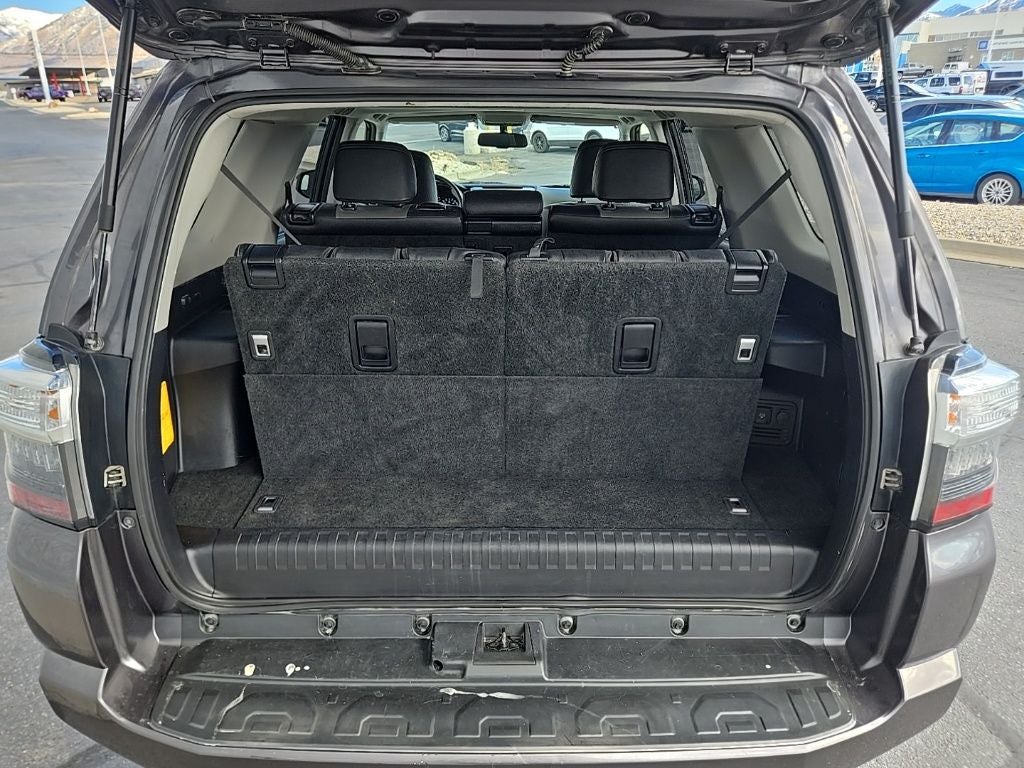 2019 Toyota 4Runner SR5 Premium + Heated Front Seats