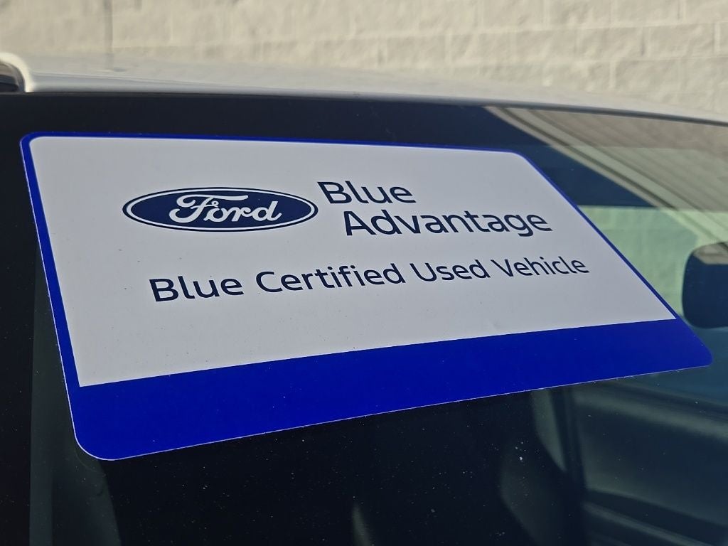 2022 Toyota 4Runner SR5 w/ Third Row Seat