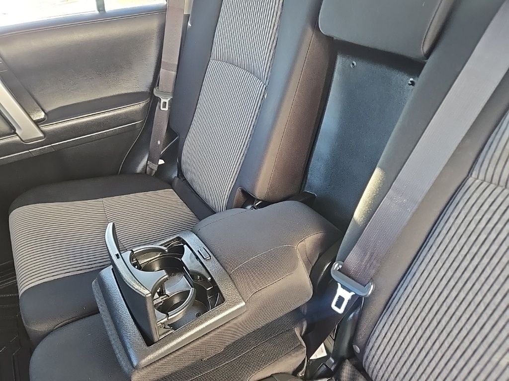 2022 Toyota 4Runner SR5 w/ Third Row Seat