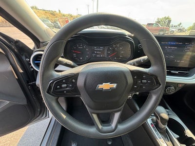 2025 Chevrolet Trax LS