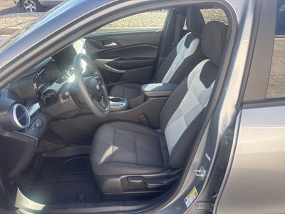 2025 Chevrolet Trax LS + Lane Keep Assist