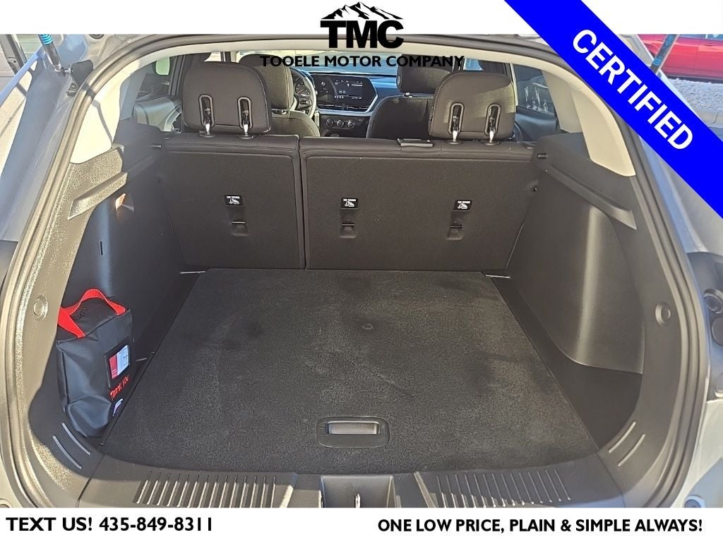 2025 Chevrolet Trax LS + Blackout Package + Lane-Keep Assistance