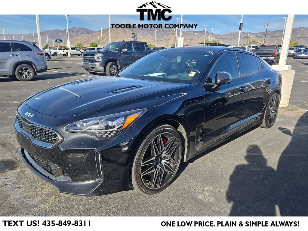 2023 Kia Stinger GT2