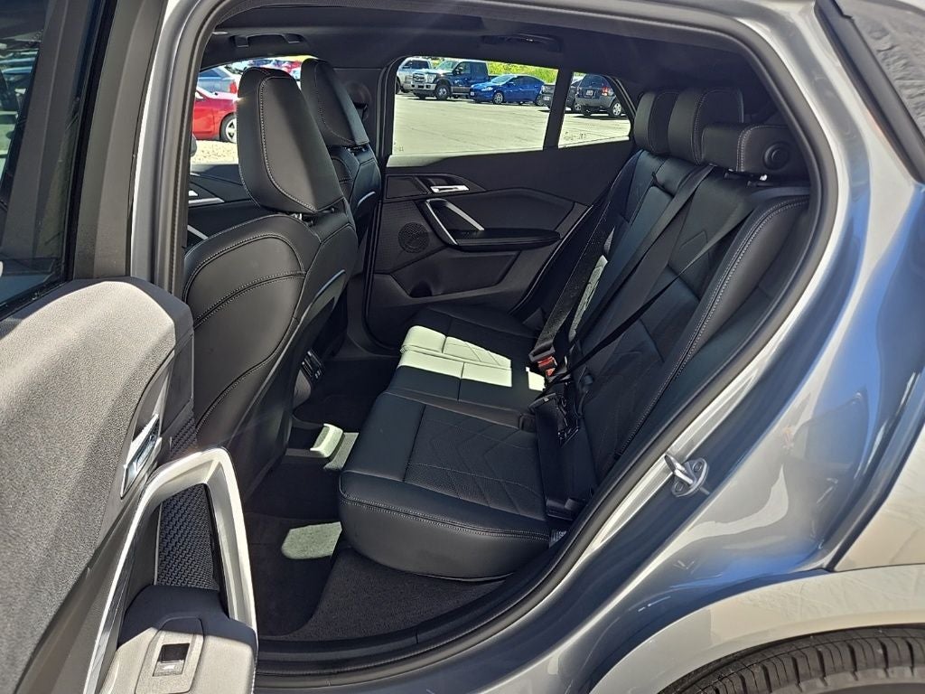 2025 BMW X2 xDrive28i