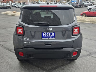 2023 Jeep Renegade Latitude + Push-button Start + Lane Keep Assist